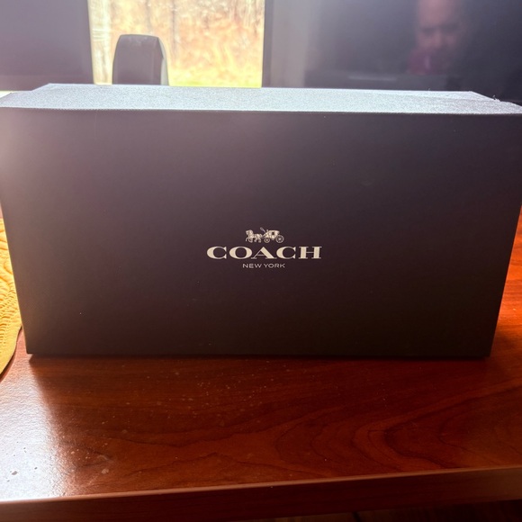 Coach Olive Signature Series C Jacquard Khaki-Chestnut Slip-On Loafer Sz 9.5M/40 - Picture 6 of 7